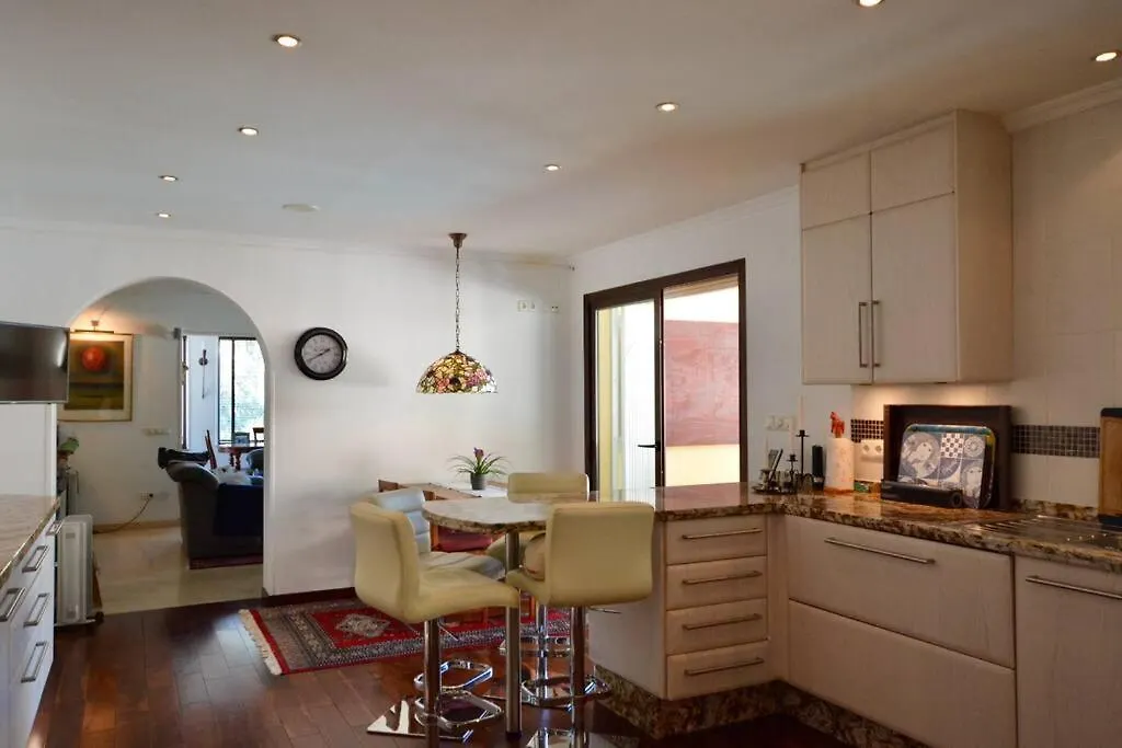 Stylish 3 Bedroom Villa Santa Fe de los Boliches