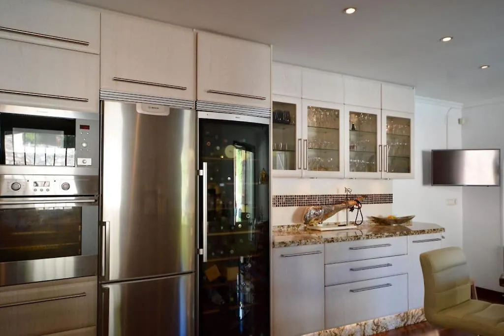 Stylish 3 Bedroom Villa Santa Fe de los Boliches